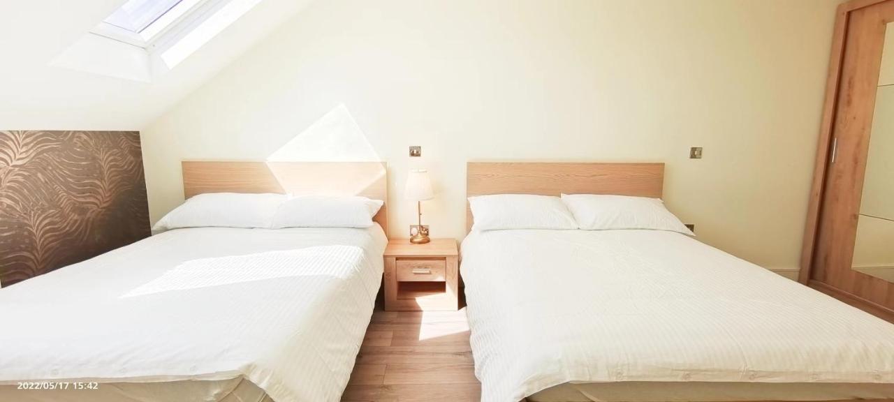 Top Floor Flat 5 Northwood Northwood  Екстериор снимка