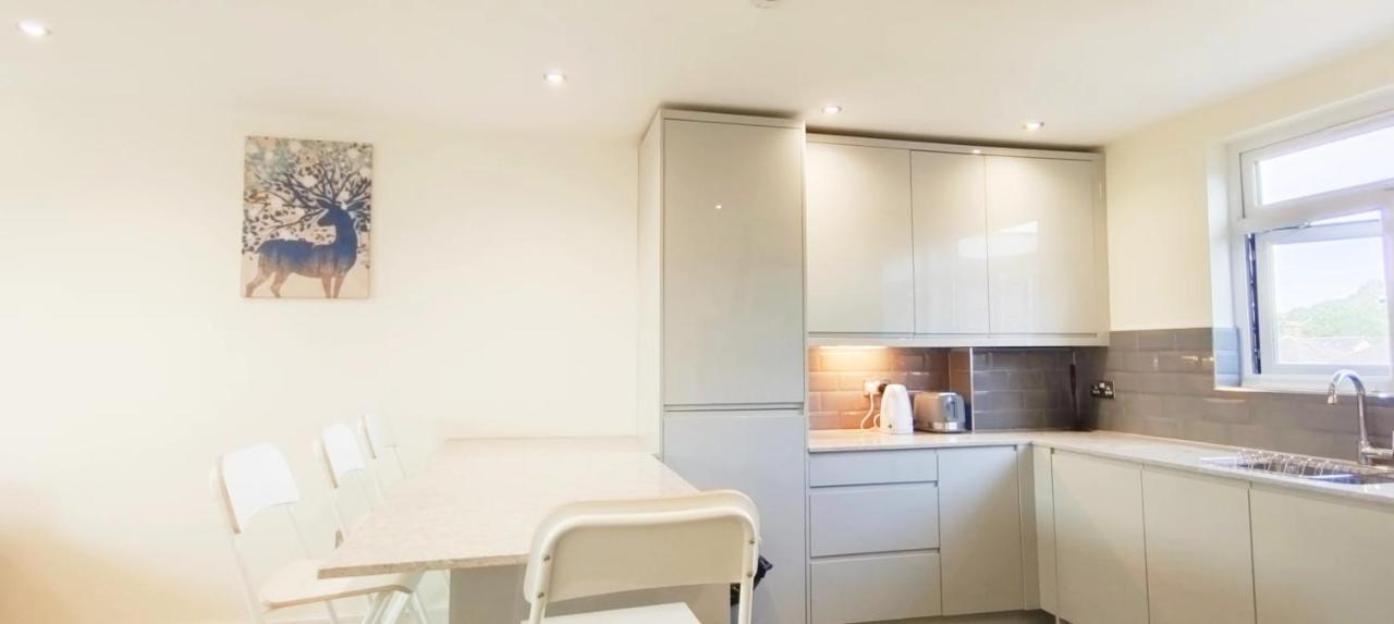 Top Floor Flat 5 Northwood Northwood  Екстериор снимка